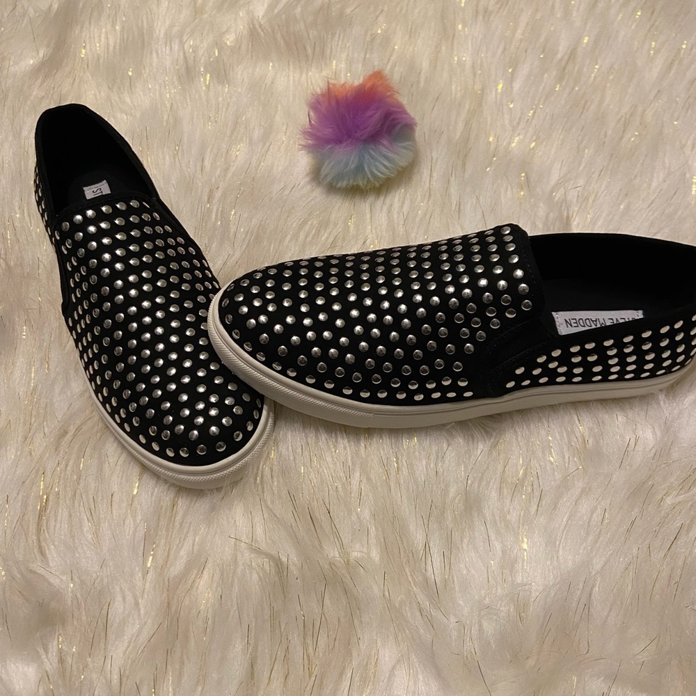 Steve Madden Zach Studded Slip On Sneaker Size 11